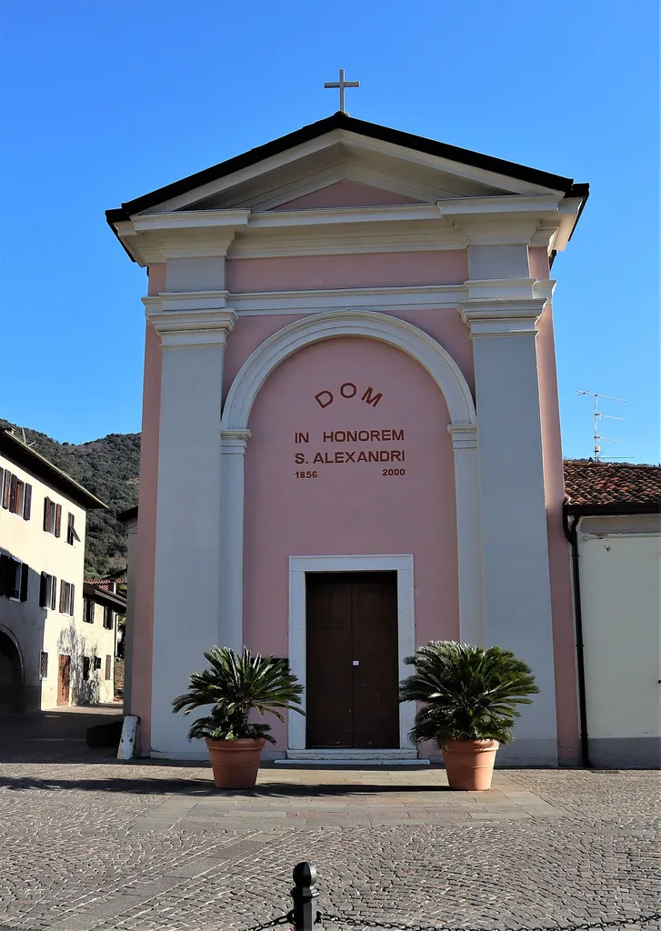 Chiesa di Sant'Alessandro a Riva del Garda. Facciata.