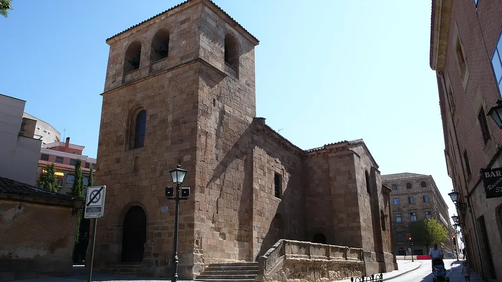 This is a photo of a monument listed in the Spanish heritage register of Bienes de Interés Cultural under the reference RI-51-0004923.