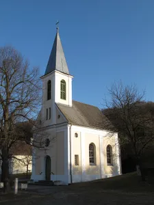 Kath. Filialkirche zur Hl. Dreifaltigkeit