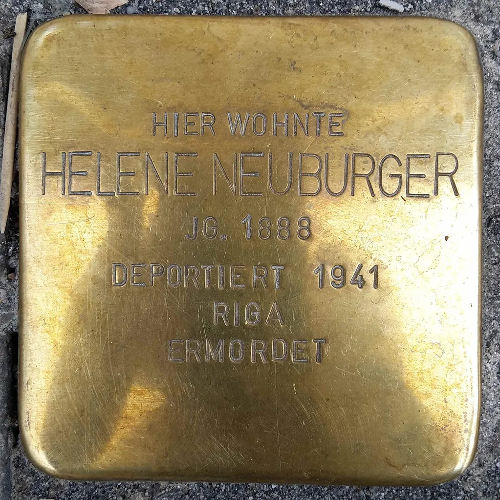 Stolperstein für Helene Neuburger