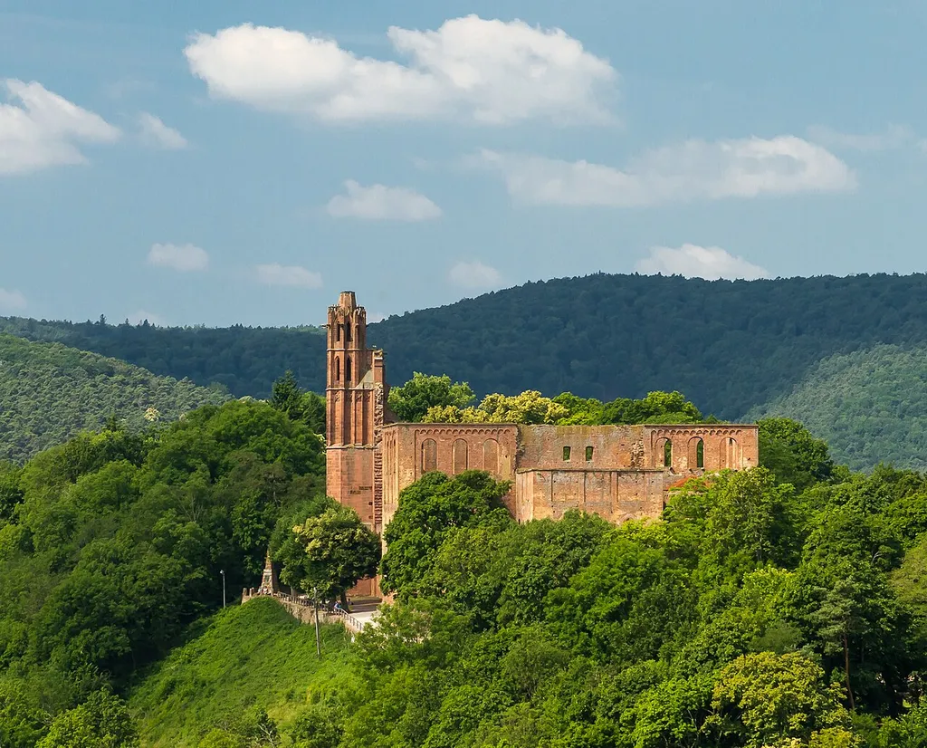 This is a photograph of a cultural monument.It is on the list of cultural monuments of Bad Dürkheim. Limburg monastery ruins