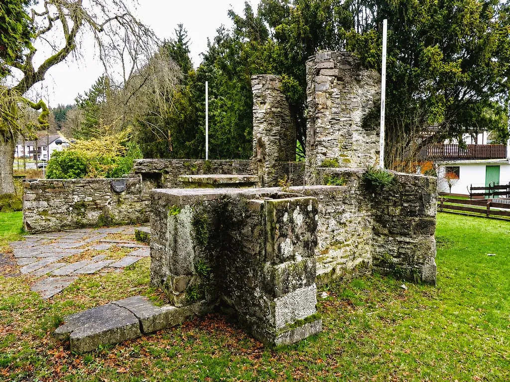 Kirchenruine (Hellenthal)
