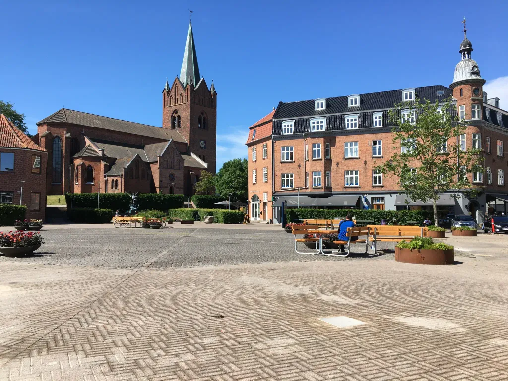 Nytorv og Sankt Mikkels Kirke i Slagelse.