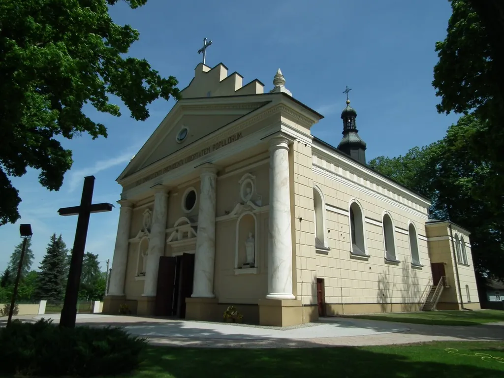 Kościół parafialny w Niedzwicy Kościelnej
