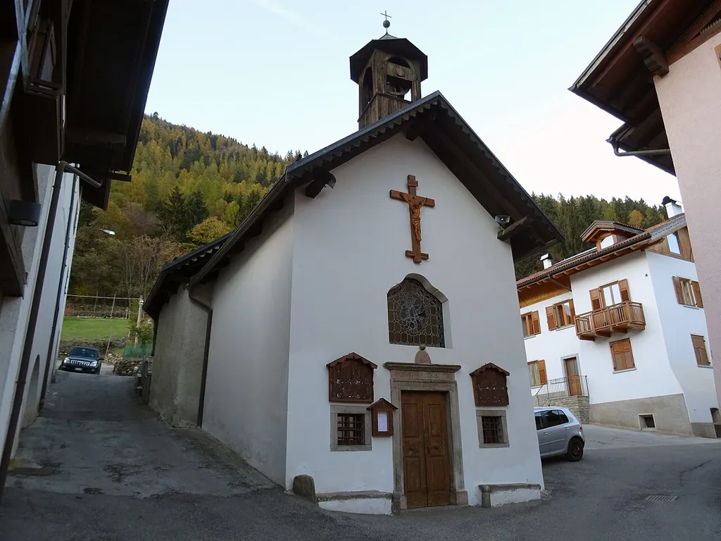 Arnago (Malé, Trentino, Italy), Saints Romedius and Dominic church