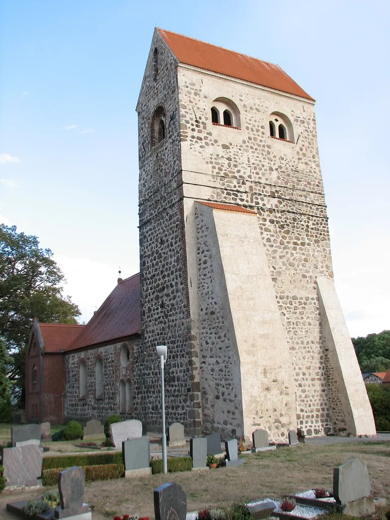Kirche zu Meßdorf (Oktober 2018)