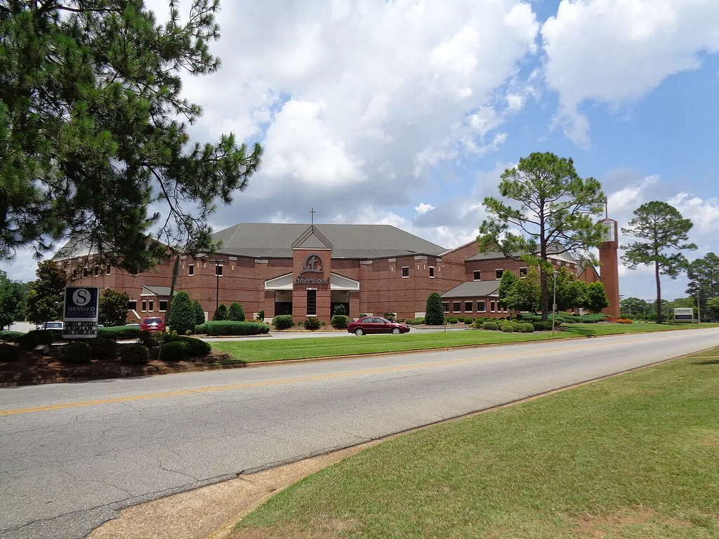 Sherwood Baptist Church, 2201 Whispering Pines, Albany, Dougherty County, Georgia