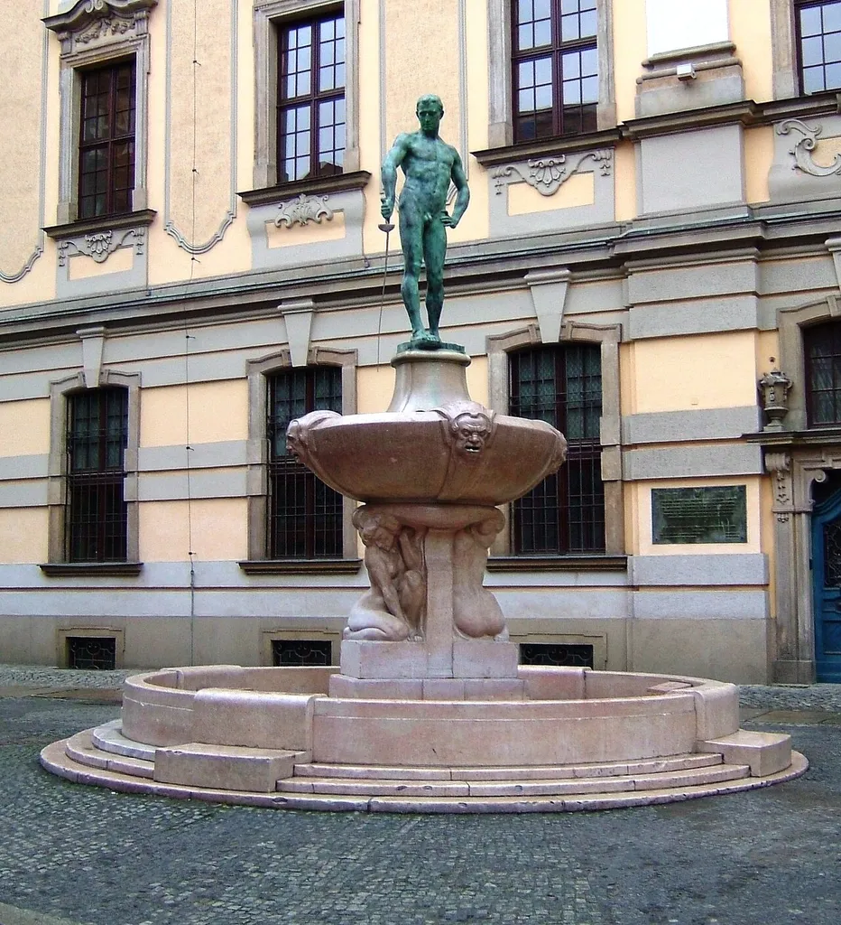 The Fencer behind the Wroclaw University.