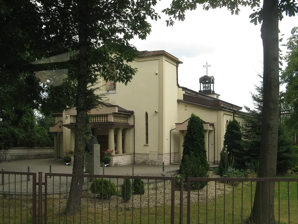 Kościół pw. Chrystusa Króla Wszechświata w Dąbrowie Górniczej, ul. 11 Listopada.