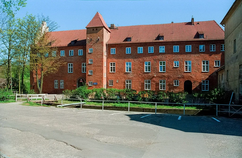 Lębork, gmach sądu, dawny zamek