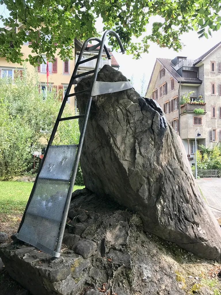 Brunnen Steinmaettli Spielplatz
