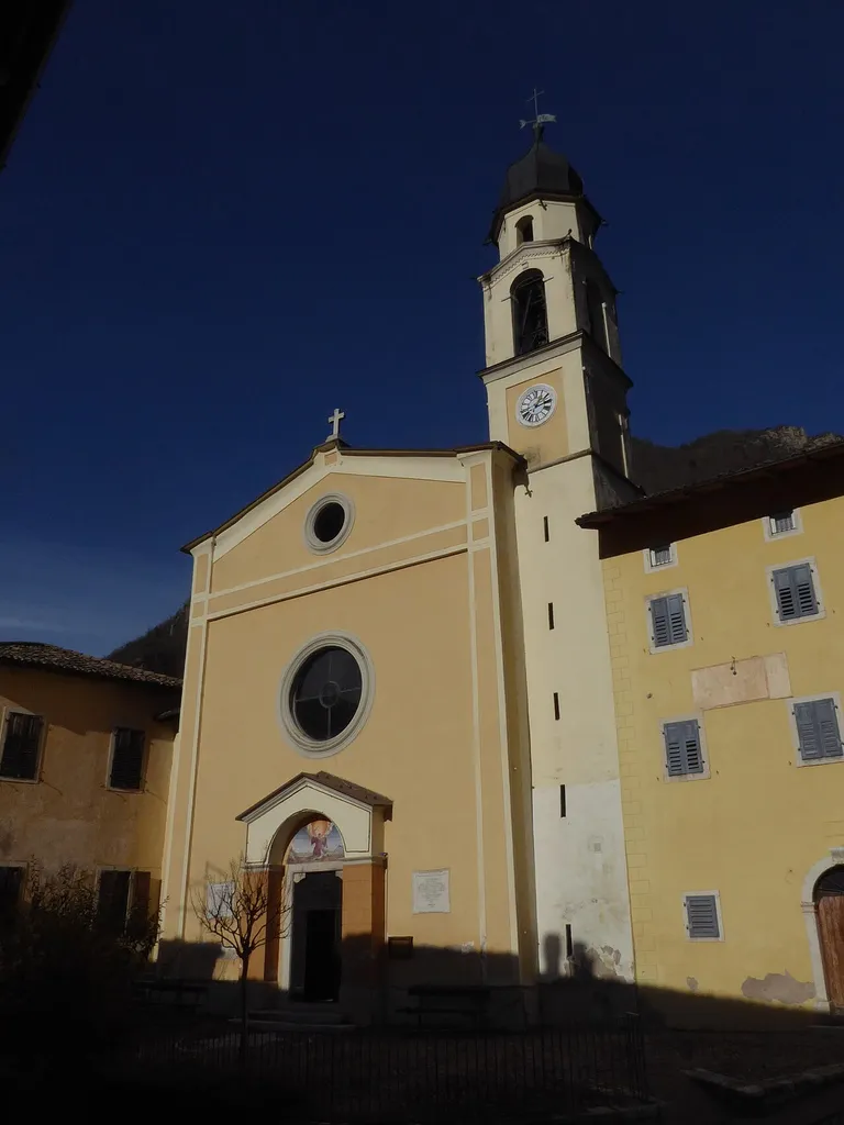 Ronchi (Ala, Trentino, Italy), Saint Lawrence church