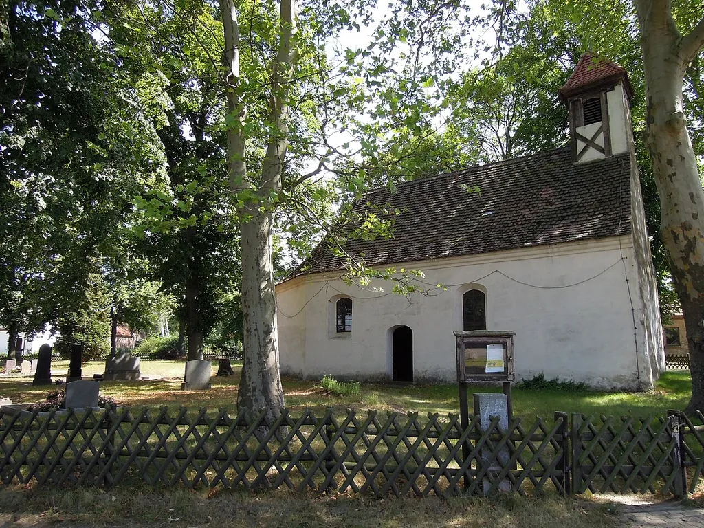 Kirche Österitz -Nordansicht- im August 2020