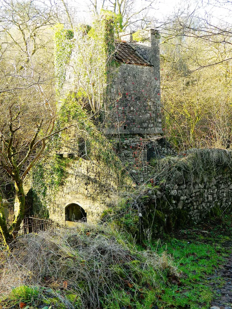 This is a photo of listed building number