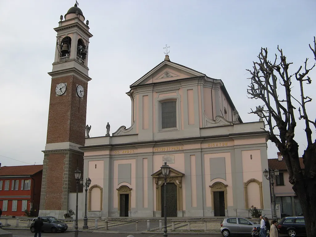 Arluno, Chiesa Parrocchiale dei SS. Apostoli Pietro e Paolo