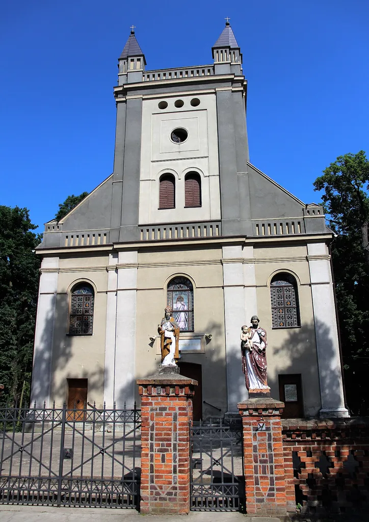 Kościół św. Wojciecha w Lewkowie – rzymskokatolicki kościół parafialny zlokalizowany w centrum miejscowości Lewków (powiat ostrowski, województwo wielkopolskie).