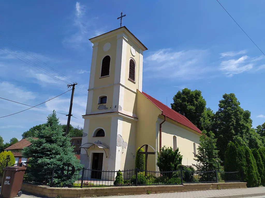 Dolné Lefantovce (okr. Nitra), Kostol Narodenia Panny Márie; celkový pohľad
