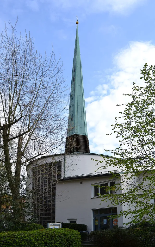 Evangelisch-Lutherische Dreifaltigkeitskirche, Detmold, Wittenberger Weg 4