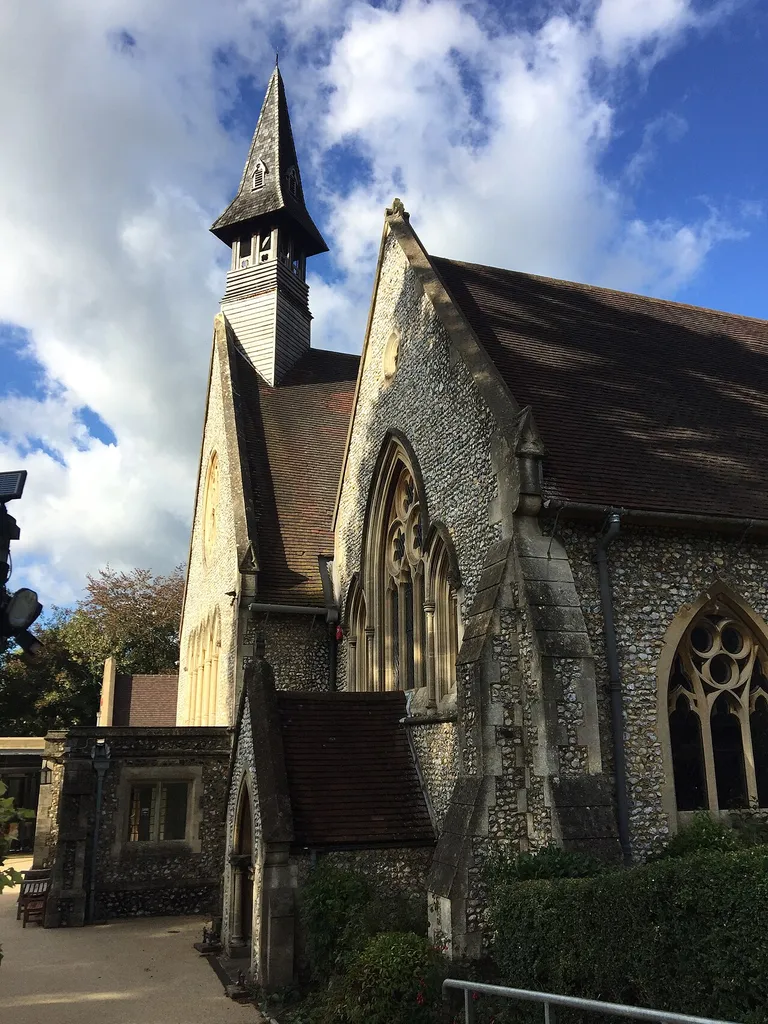 Church Of St Paul .mw-parser-output .messagebox{margin:4px 0;width:auto;border-collapse:collapse;border:2px solid var(--border-color-progressive,#6485d1);background-color:var(--background-color-neutral-subtle,#fbfcff);color:var(--color-base,#202122);box-sizing:border-box;border-inline-start-width:8px}.mw-parser-output .messagebox.mbox-small{font-size:88%;line-height:1.25em}.mw-parser-output .mbox-warning,.mw-parser-output .mbox-speedy{border:2px solid var(--border-color-error,#b22222);background:var(--background-color-error-subtle,#ffdbdb);border-inline-start-width:8px}.mw-parser-output .mbox-serious,.mw-parser-output .mbox-delete,.mw-parser-output .mbox-stop{border:2px solid var(--border-color-error,#b22222);border-inline-start-width:8px}.mw-parser-output .mbox-issue,.mw-parser-output .mbox-content{border:2px solid #f28500;background:var(--background-color-warning-subtle,#ffe);border-inline-start-width:8px}.mw-parser-output .mbox-query,.mw-parser-output .mbox-style{border:2px solid #f4c430;background:var(--background-color-warning-subtle,#ffe);border-inline-start-width:8px}.mw-parser-output .mbox-shit{border:2px solid #960;border-inline-start-width:8px}.mw-parser-output .mbox-license{border:2px solid #88a;border-inline-start-width:initial}.mw-parser-output .mbox-legal{border:2px solid var(--border-color-notice,#666);background:var(--background-color-base,#fff);border-inline-start-width:8px}.mw-parser-output .mbox-honor{border:2px solid #ca3;background:var(--background-color-warning-subtle,#fcf4db);border-inline-start-width:8px}.mw-parser-output .mbox-growth{border:2px solid #8d4;background:var(--background-color-success-subtle,#d5fdf4);border-inline-start-width:8px}.mw-parser-output .mbox-move{border:2px solid #93c;border-inline-start-width:8px}.mw-parser-output .mbox-protection,.mw-parser-output .mbox-message{border:2px solid var(--border-color-base,#aaa);border-inline-start-width:8px}.mw-parser-output .messagebox .mbox-text{border:none;padding:0.25em 0.9em;width: