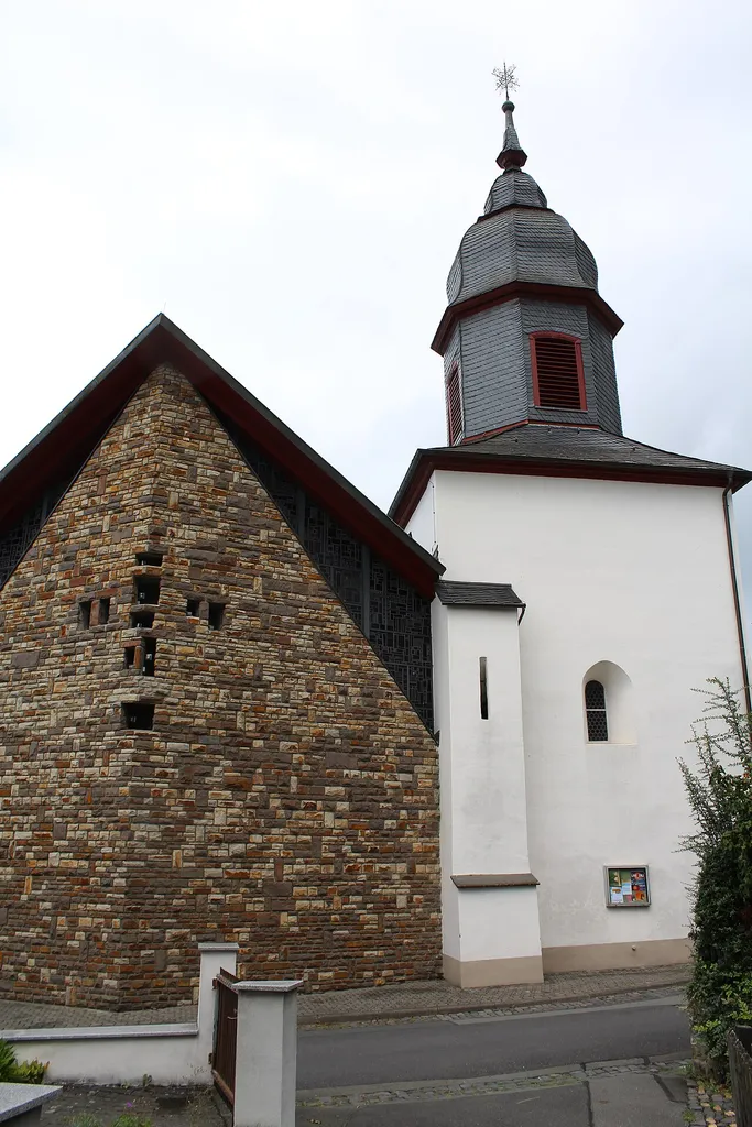 Evangelische Kirche Katzenfurt, Lahn-Dill-Kreis, Hessen, Deutschland