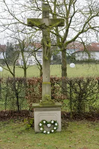 Friedhofskreuz Nähe Kirchenpfad in Dittelbrunn