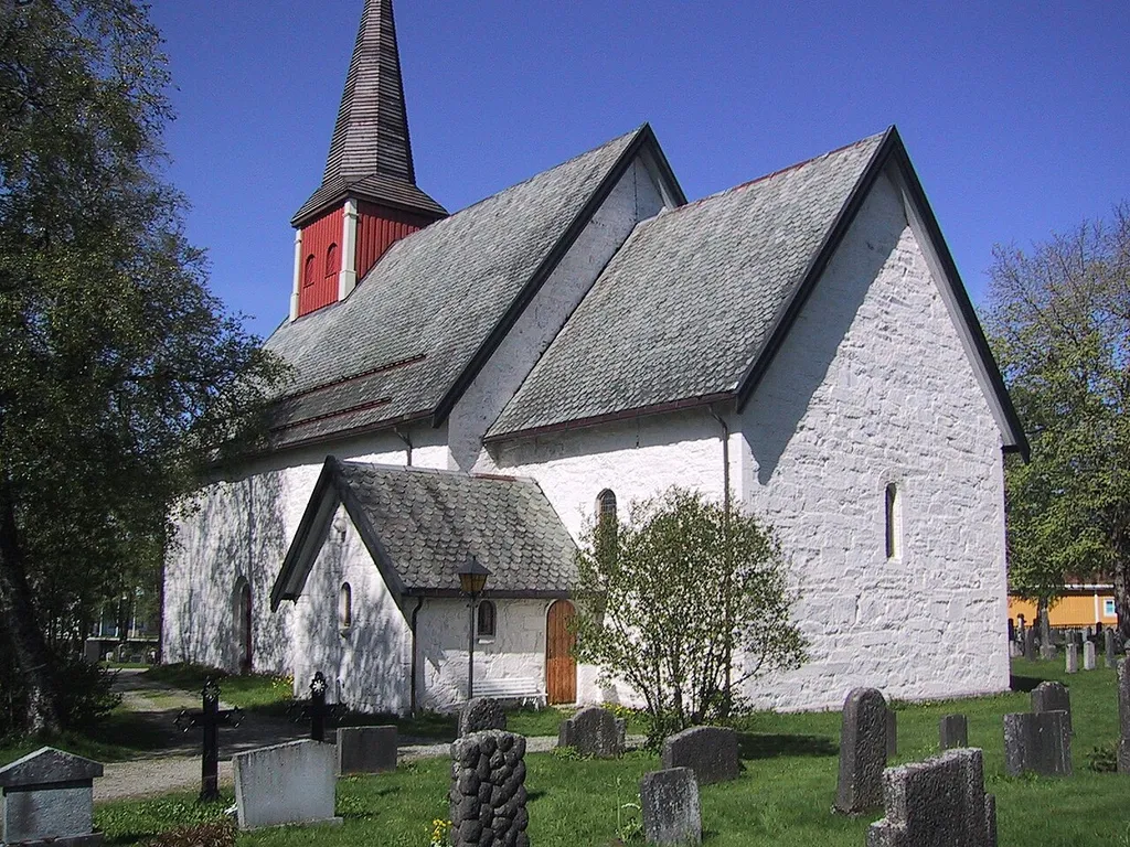 Ranem kyrkje sett frå sørvest