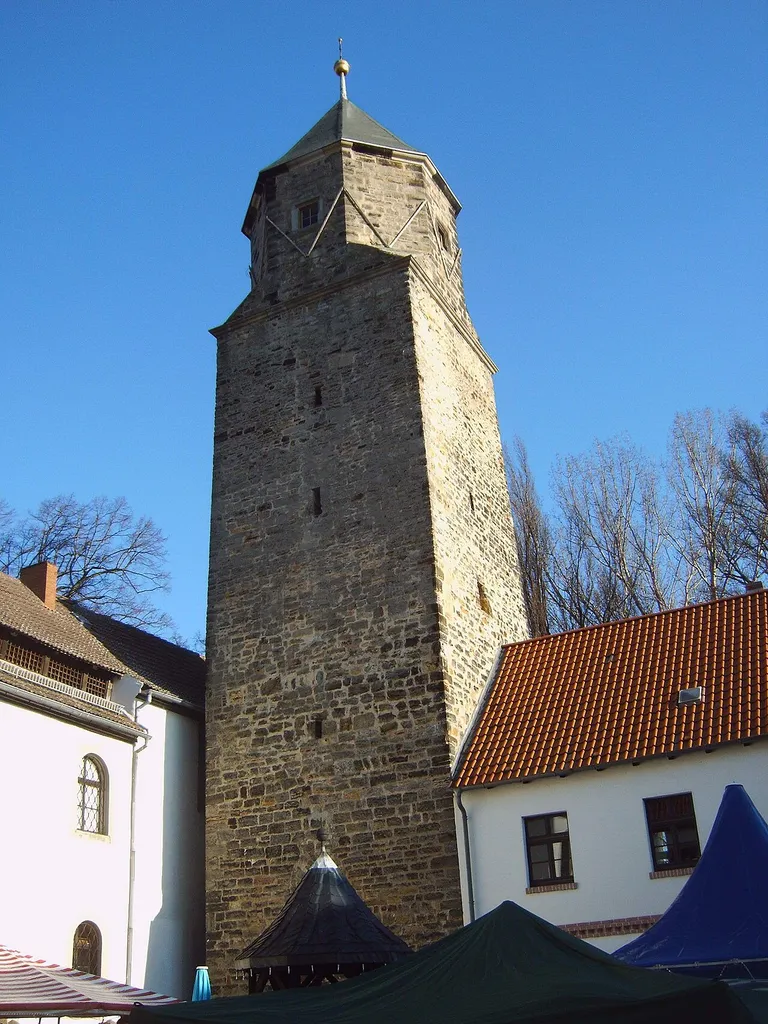 Burg Ummendorf, Bergfried