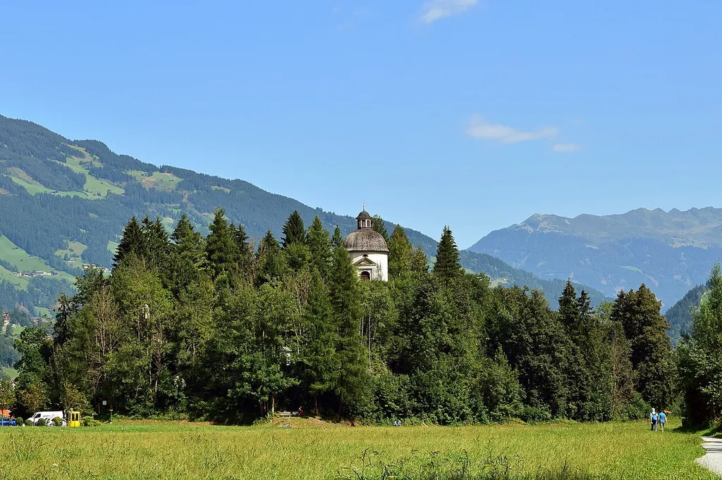 Kalvarienbergkapelle Zum gekreuzigten Heiland und geschützter Landschaftsteil Burgstallschrofen