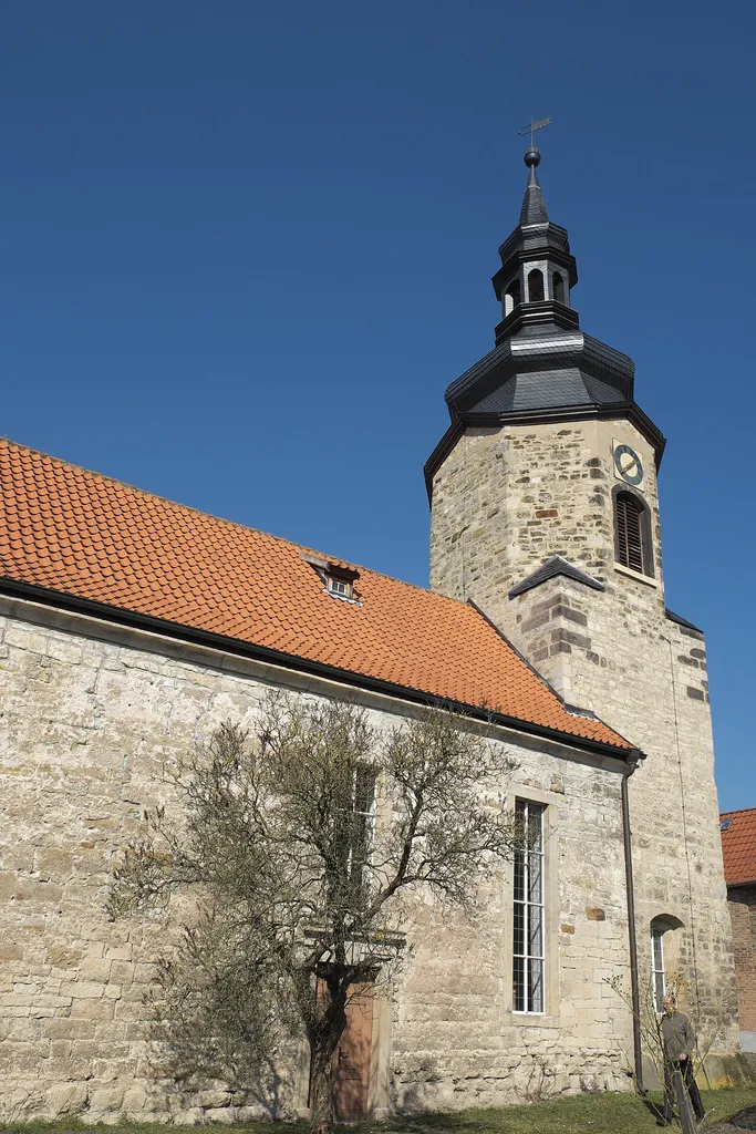 Kirche in Dorndorf, einem Stadtteil von Laucha an der Unstrut im Burgenlandkreis in Sachsen-Anhalt/Deutschland