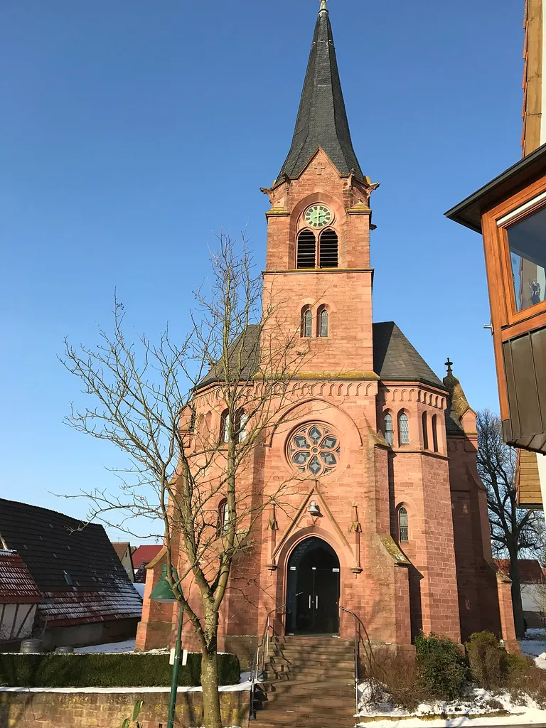 Die evangelische Kirche in Höhefeld bei Wertheim im Main-Tauber-Kreis.