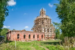 Holy Trinity church, Verkhneivkino
