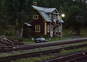 Yanisyarvi railway station building