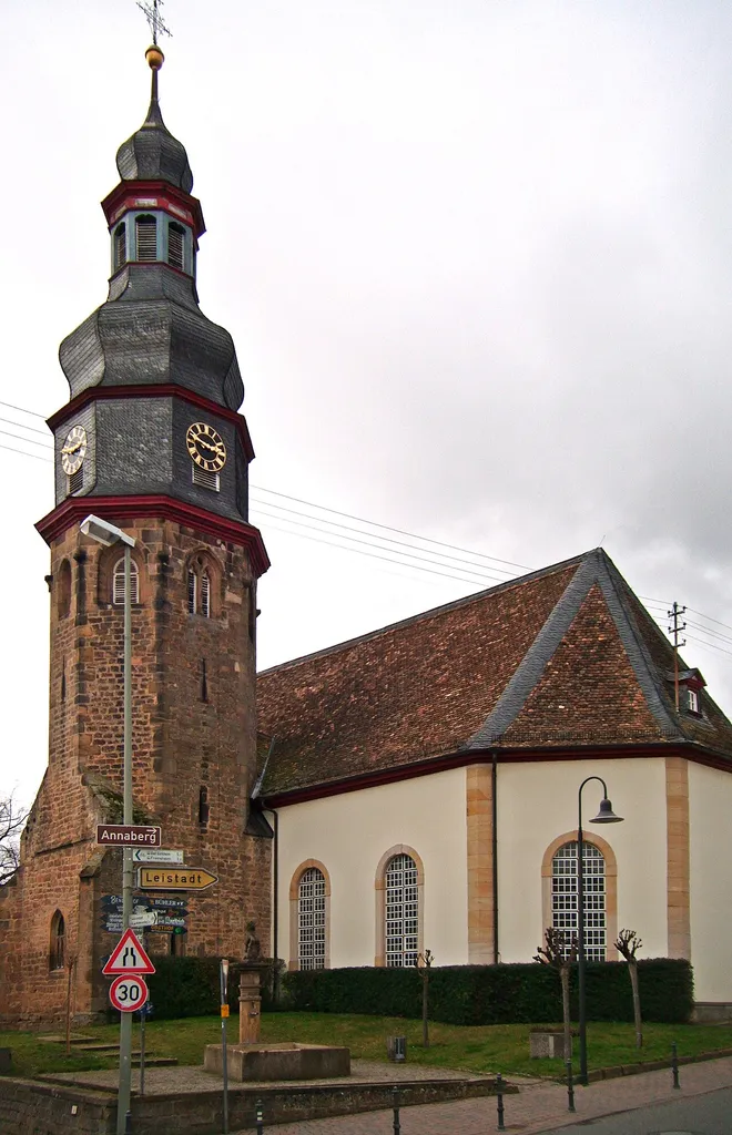 Protestantische Salvatorkirche Kallstadt, Rheinland-Pfalz