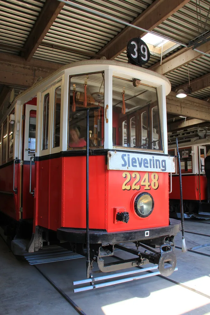 H1 2248 im Museumsdepot des Wiener Tramwaymuseums in Traiskirchen