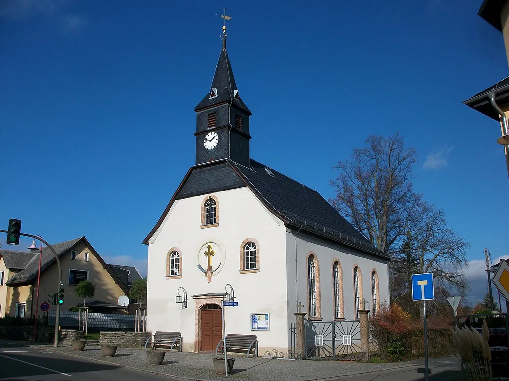 Kirche Heinrichsort (Frontansicht)
