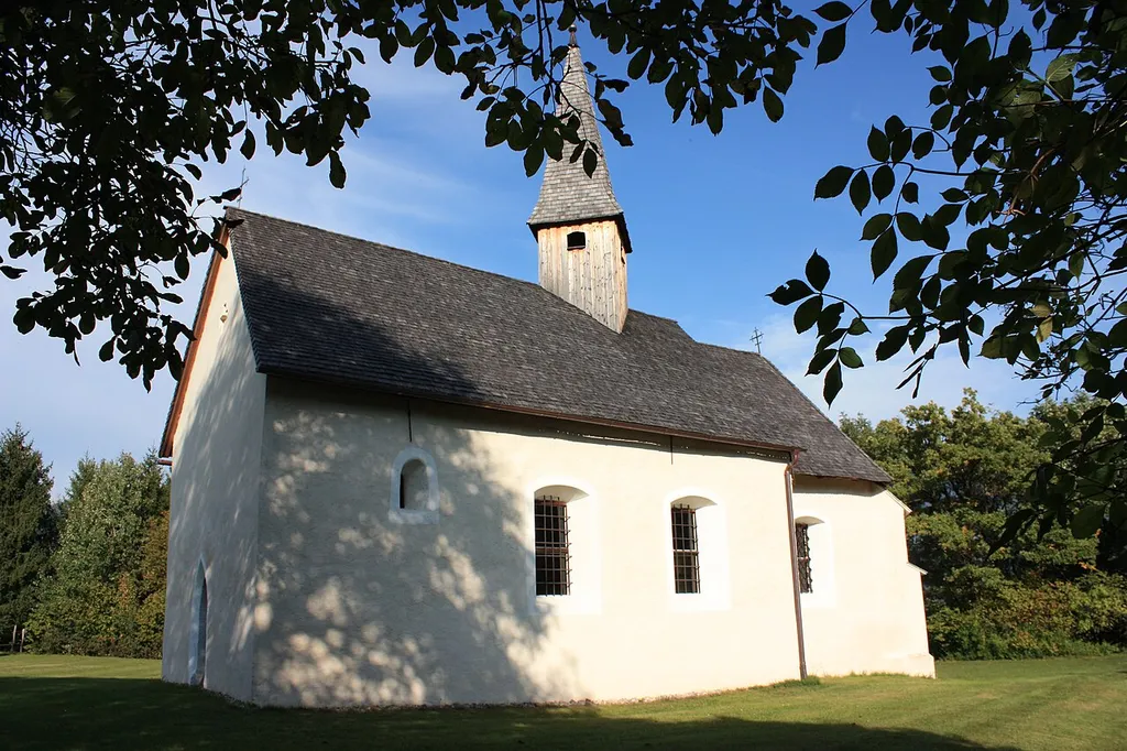 Subsidiary church Saint Philippus and Saint Jakobus Locality: Pöllan Community:Paternion