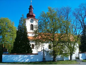 Church of Saints Peter and Paul in Petrovice (Příbram District)