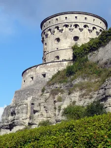 Felswand am Maschikuliturm