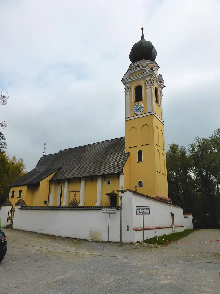 Gern (Kirche St. Georg mit Friedhof)