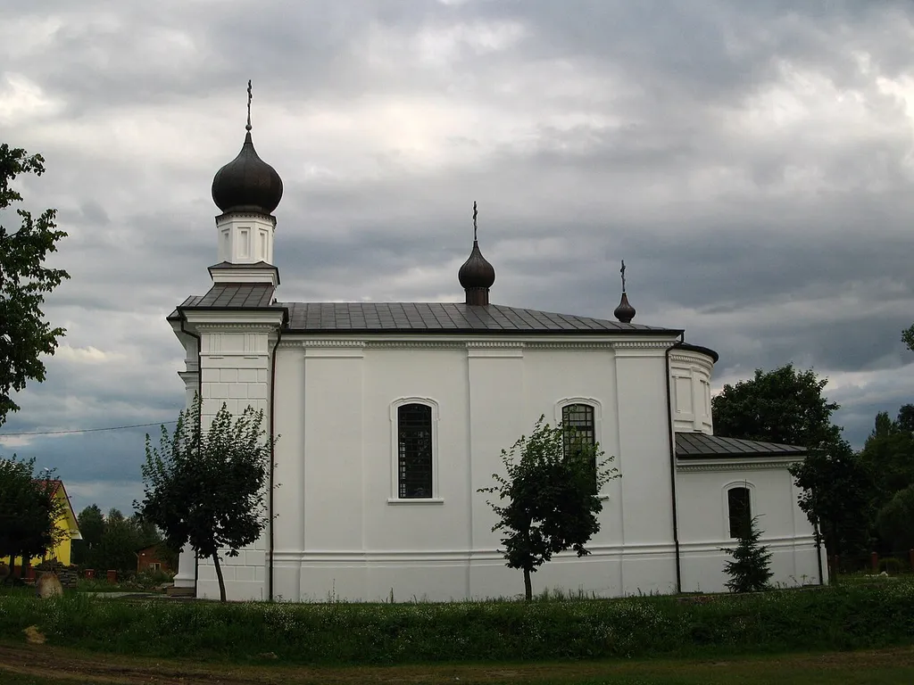 Cerkiew prawosławna p.w. św. Jana Teologa (k. XVIII)DzwonnicaCmentarz cerkiewny ul. Cerkiewna 2, miasto Terespol