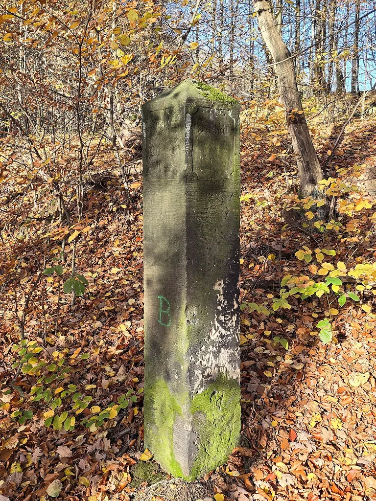 Signpost stone in Königstein (Saxon Switzerland)