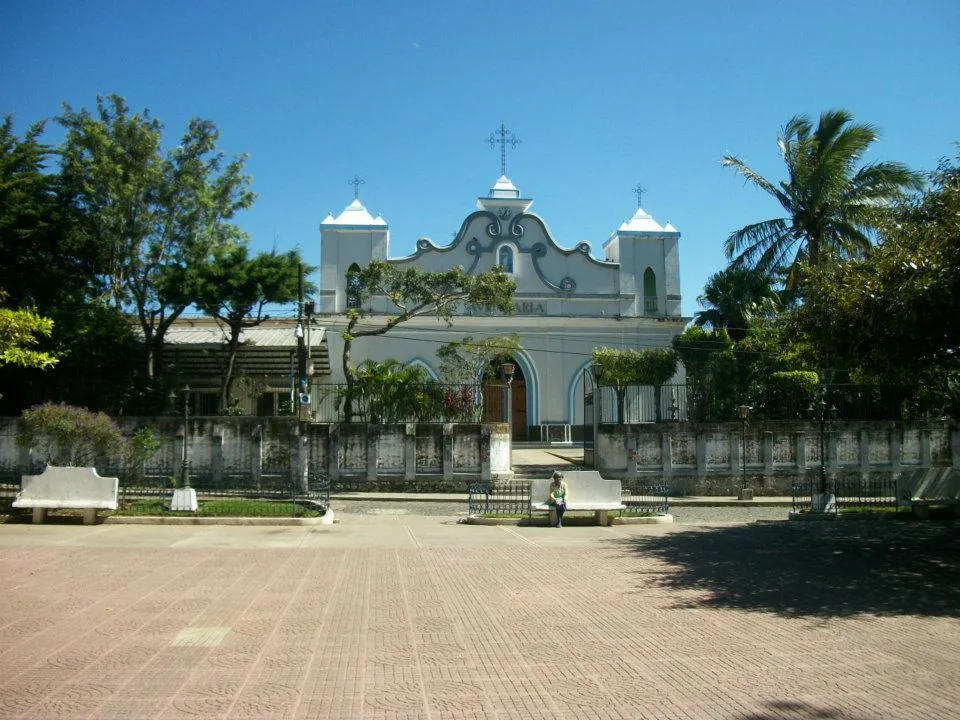 This is a photo of an monument in El Salvador identified by the ID