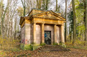 Mausoleum Nähe Rednitzstraße in Nürnberg