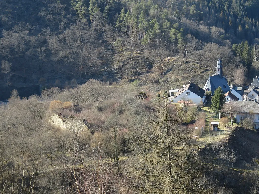 Burg Adolfseck und Ev. Kirche Adolfseck