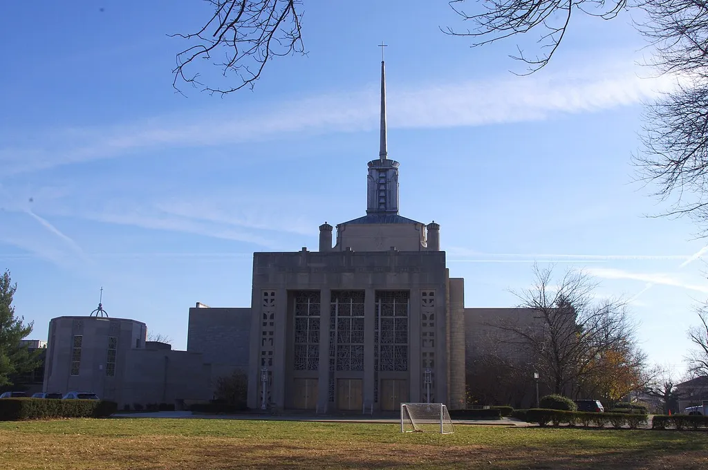 Cathedral of Christ the King (Lexington, Kentucky), exterior