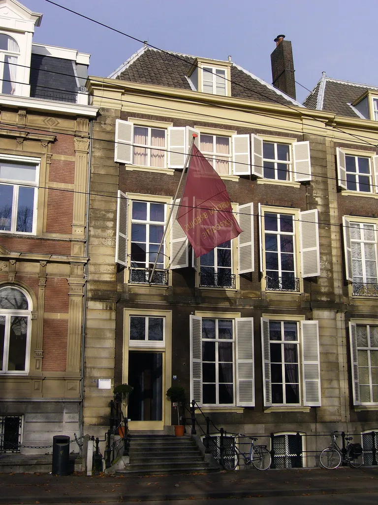 Museum Bredius, Lange Vijverberg 14 in Den Haag