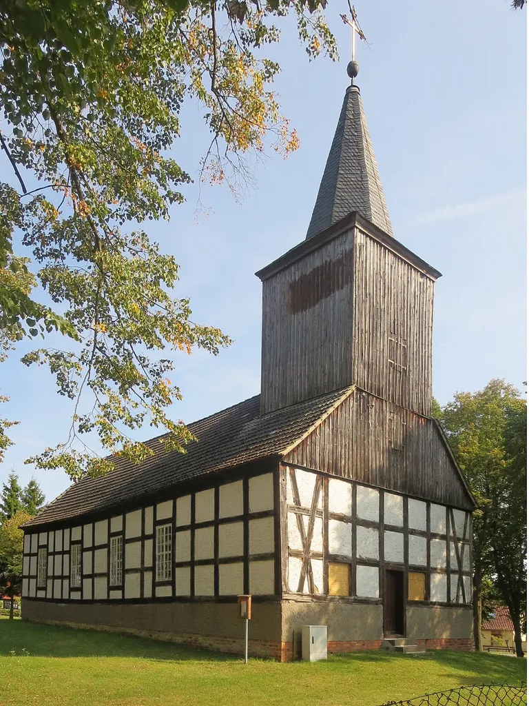 Gollin, Kirche