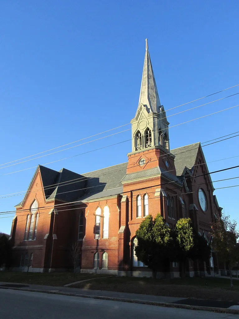 First Universalist Church, Auburn Maine This is an image of a place or building that is listed on the National Register of Historic Places in the United States of America. Its reference number is 79000126 (Wikidata).