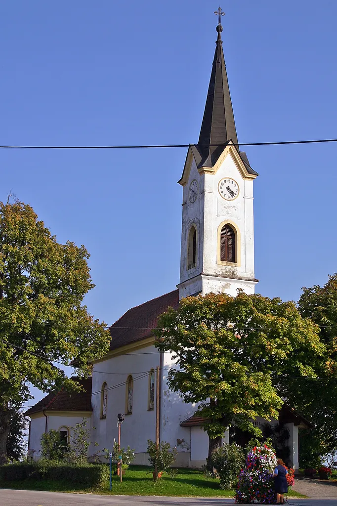 Cerkev svetega Boštjana, Pečarovci. Saint Sebastian church, Pečarovci. Die Kirche von heiliger Sebastian, Pečarovci.