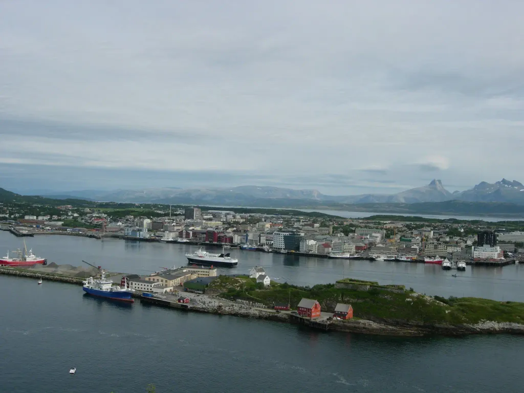 Bodø in july 2006, picture taken from Lille Hjartøya with Nyholmen in the forground
